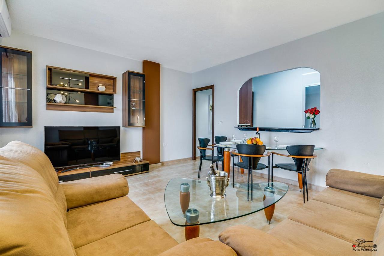 Mar Baltico Holiday Apartment Torrevieja Dış mekan fotoğraf