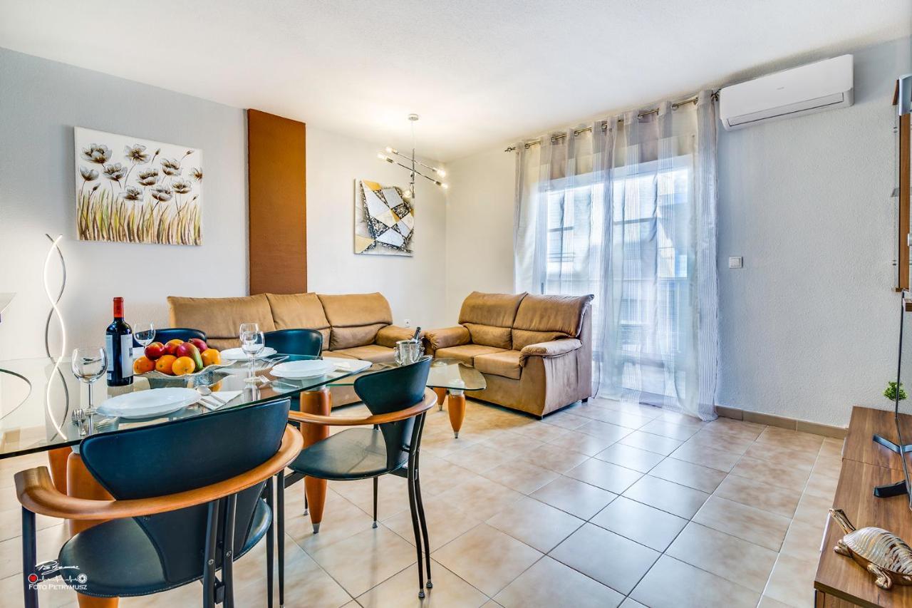 Mar Baltico Holiday Apartment Torrevieja Dış mekan fotoğraf