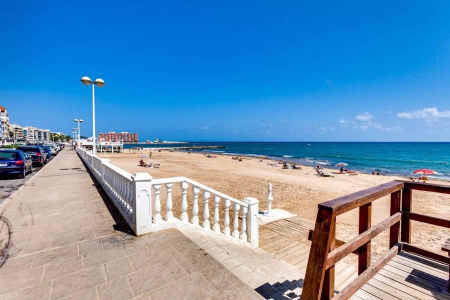Mar Baltico Holiday Apartment Torrevieja Dış mekan fotoğraf
